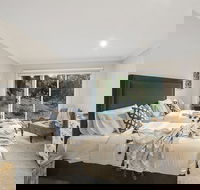 Lakes Edge - Accommodation Asia