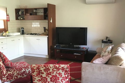 Strathalbyn Gasworks - Accommodation Guide 4