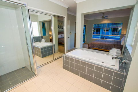 Beach Pad 2 - Accommodation Asia 3
