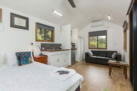 Mena Creek Flower House - Accommodation Asia 5