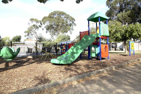 Nagambie Caravan Park & Motel - Accommodation Asia 2