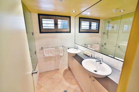 Oberdere 3 - Accommodation Asia 6