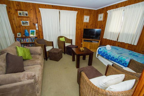 The Little House - Accommodation Asia 1