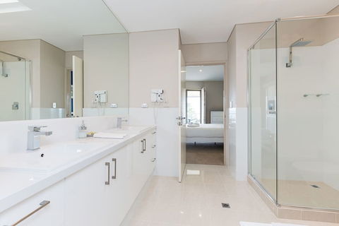 The White Pearl Penthouse - Accommodation Asia 5
