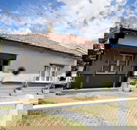 Stylish Central House - Accommodation Asia