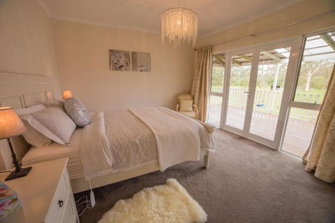The Summer House Retreat - Accommodation Asia 5