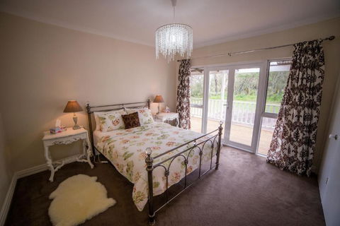 The Summer House Retreat - Accommodation Asia 1