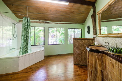 Getaways At Byfield - Accommodation Asia 2