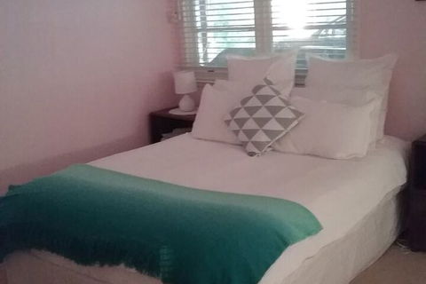Langley Cottage B & B - Accommodation Asia 4