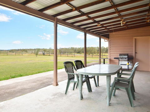 Grasmere Estate Homestead Hear The Lions Roar From Nearby Hunter Valley Zoo - Accommodation Guide 2