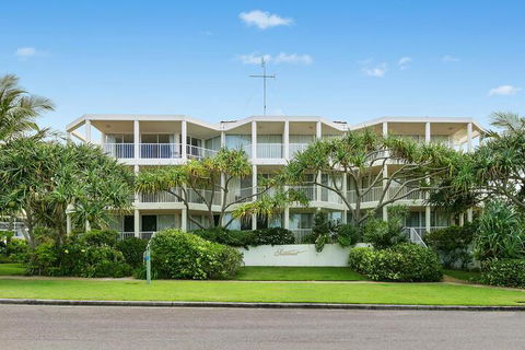 4 2 Selene Street Sunrise Beach - Accommodation Guide 1