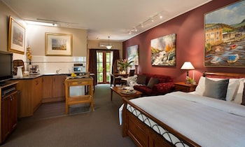 Impressions Studio - Accommodation Asia 4