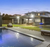 Ebony Rose Tweed Coast Holidays - Accommodation Asia