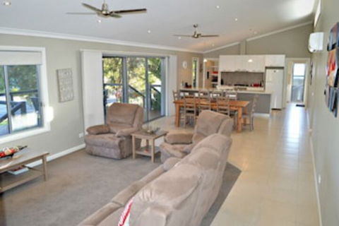 Pier One - Accommodation Asia 0