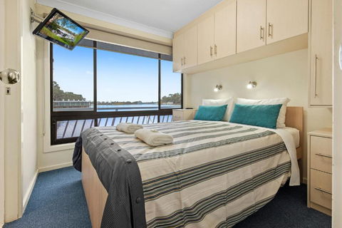 Renmark River Villas & Boats & Bedzzz - Accommodation Guide 6