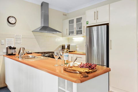 Renmark River Villas & Boats & Bedzzz - Accommodation Guide 5