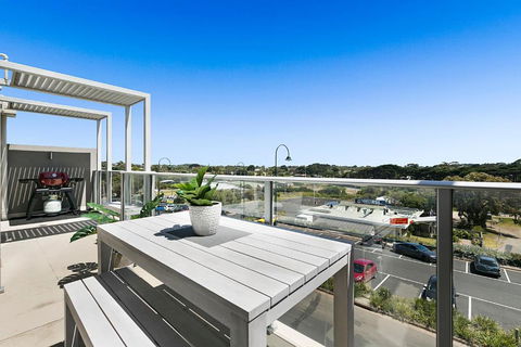 Salt 15 Luxury Apartment - Accommodation Guide 1