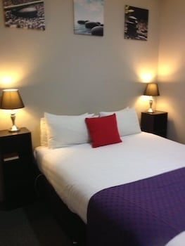 Smerdon Lodge Motel - Accommodation Guide 6