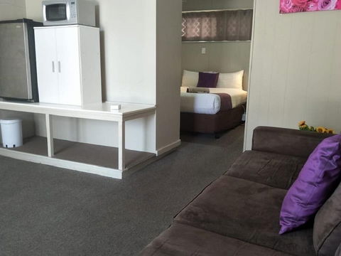 Smerdon Lodge Motel - Accommodation Guide 3