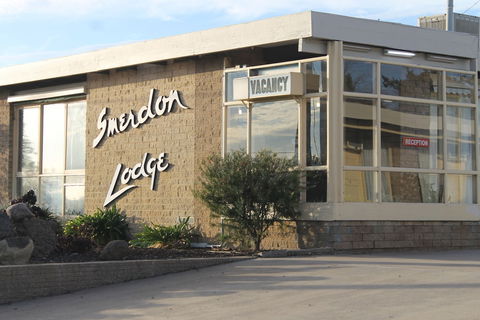 Smerdon Lodge Motel - Accommodation Guide 2