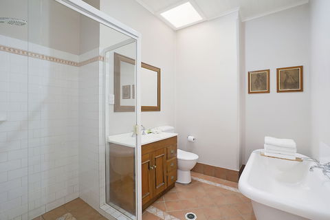 Newcastle Short Stay Apartments - Vista Apartment - Accommodation Asia 5