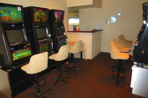 Forrest Beach Hotel - Accommodation Guide 2