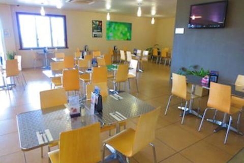 Forrest Beach Hotel - Accommodation Guide 6