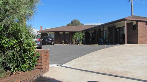 Bristol Hill Motor Inn - Accommodation Asia 1
