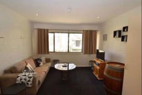 Kirwan Apartments 9 - Accommodation Asia 3