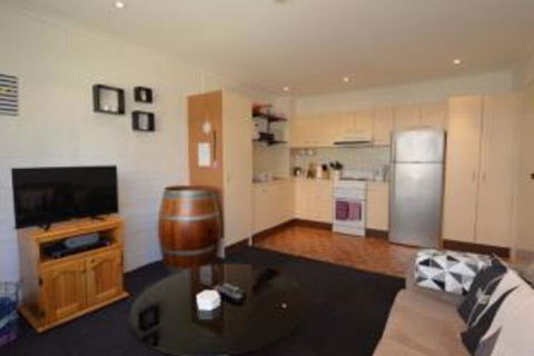 Kirwan Apartments 9 - Accommodation Asia 2