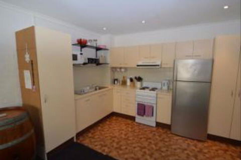 Kirwan Apartments 9 - Accommodation Asia 0