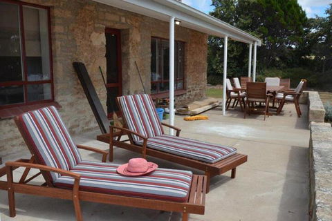 Ratcliff Cottage - Accommodation Asia 4