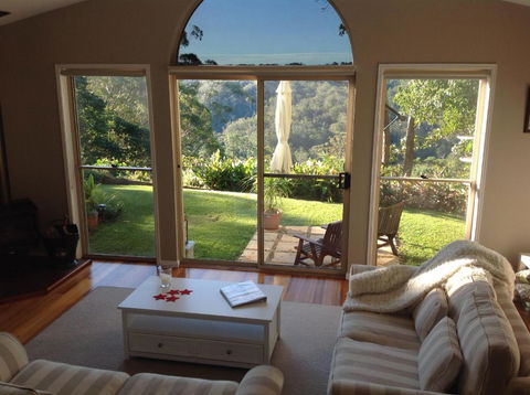 The Avenue At Montville Cottage - Accommodation Asia 4