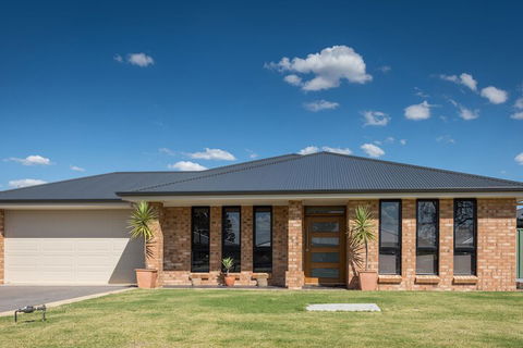Barossa Family Holiday Home - Accommodation Asia 5