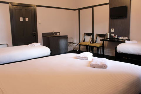 Royal Hotel Ryde - Accommodation Asia 2