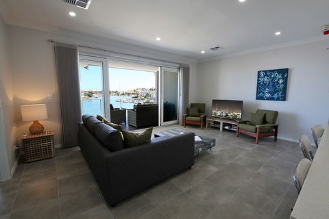 Marina Views At Mindarie Marina - Accommodation Asia 5