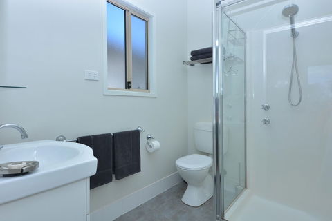 Sundowner Cabin And Tourist Park - Accommodation Asia 2