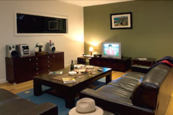 Limeburners Creek NSW Accommodation Asia