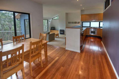 Delmonte - Accommodation Asia 7