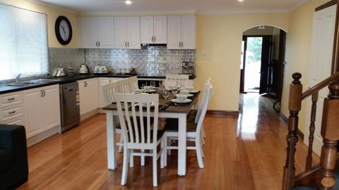 The Don Healesville - Accommodation Asia 2