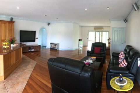 Wonderland Hobby Farm - Accommodation Guide 4