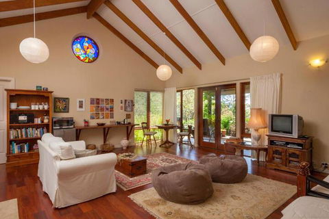 Innisfree Mountain Retreat - Accommodation Asia 6