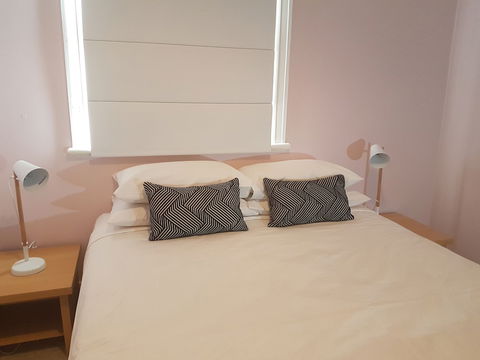 Newcastle Executive Homes - Cooks Hill Cottage - Accommodation Asia 1