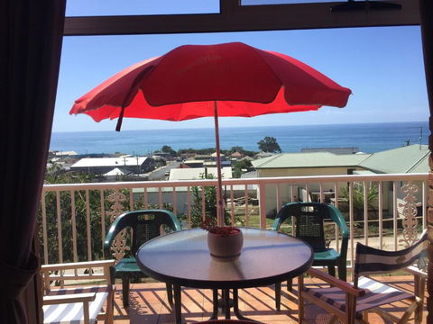 Penguin Seaside Homestay - Accommodation Asia 4