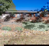 Fairhills - beautifully styled - Accommodation Guide