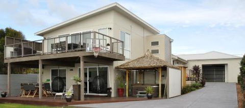 Island Daze Surf Beach Phillip Island - Accommodation Guide 1