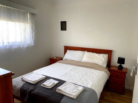 Waldeck Heights - Accommodation Guide 1