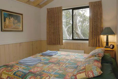 Discobolus 2 - Accommodation Guide 2