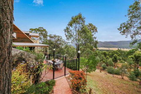 Cants Cottage - Accommodation Guide 6