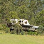 Cants Cottage - Accommodation Guide 0